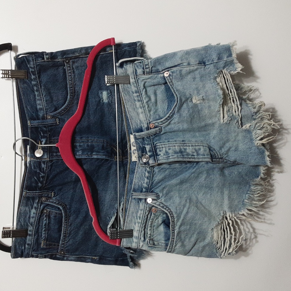WeThe Free Women's 28‎ High Rise Distress Short ( Sold Separately )